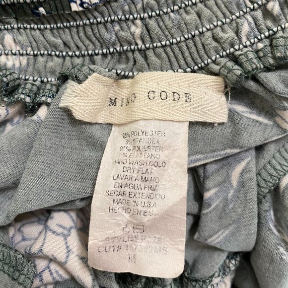 Floral Knit Off Shoulder Top - Picture 4 of 4